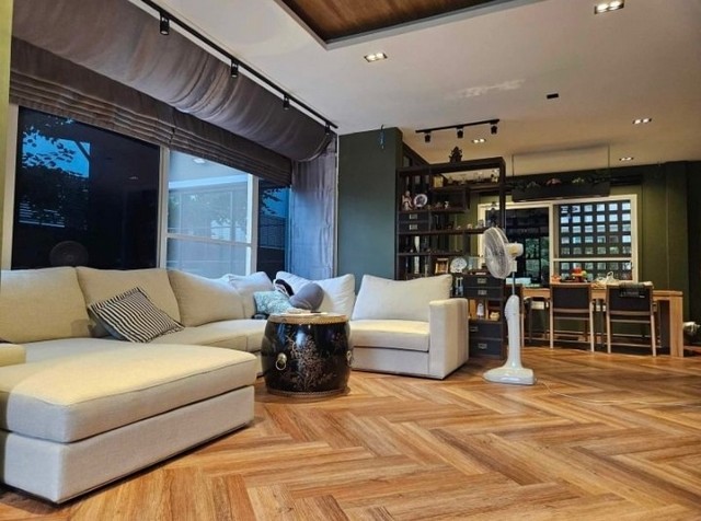 WW934E  ขาย บ้านหรู 2 ชั้น หมู่บ้านเดอะแกรนด์ ปิ่นเกล้า (The Grand Pinklao) ถนนบรมราชชนนี , ทำเลทอง