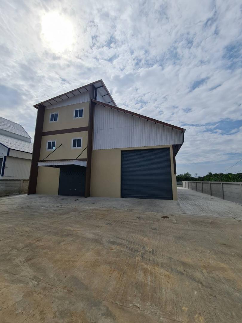 ให้เช่าโกดัง บางใหญ่ นนทบุรี Minifactory+office+บ้านพักอาศัย  พื้นที่รวม 700 ตรม. เช่า 65000 บาท