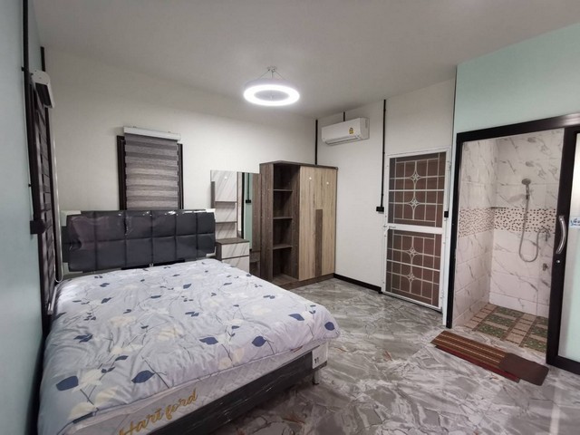 กิจการ บ้านพัก รายวัน รายเดือน ทำเลดี อยู่ติดถนน ใกล้ รร. นายร้อยจปร นครนายก   บนเนื้อที่ 388ตร.ว 8.5 ล้านบาท   ถูกมากๆ ขายขาดทุน