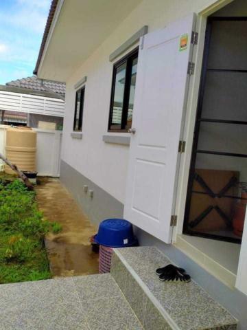 โซนสารภี ขาย 2.5 ล้าน บ้านเดี่ยวชั้นเดียว 53 ตรว. #ยางเนิ้ง #ใกล้วัดเวฬุวัน #เฟอร์นิเจอร์ครบ #ซื้ออยู่เองหรือปล่อยเช่าได้