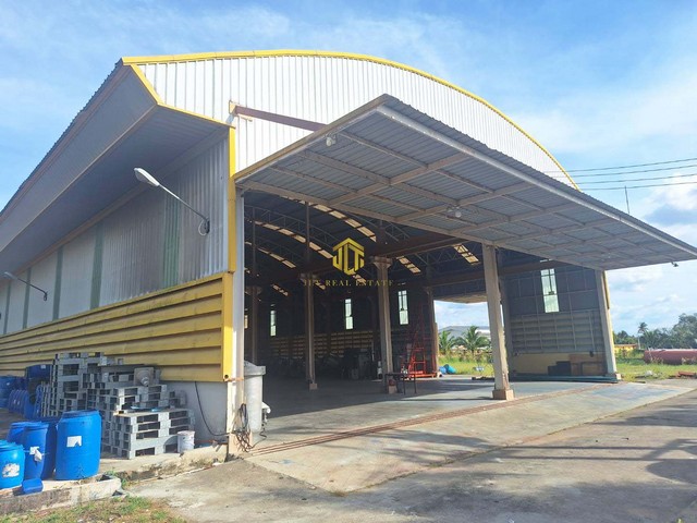 โกดังให้เช่าแบบเปิดขนาด 1200 ตรม. อ.ศรีราชา จ.ชลบุรี