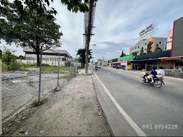 ขายที่ดินถมแล้วเฉลิมพระเกียรติ ร.9 ซอย28 เส้นทางเชื่อมไปม.ราม2 บางนา ขนาด2-2-86 ไร่  ทำเลดีมาก
