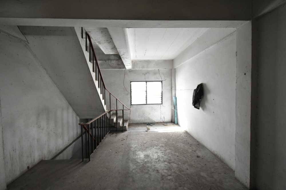 ขายอาคารพาณิชย์ 3.5ชั้น ทำเลดี โครงการติดถนนเอกชัย บางบอน