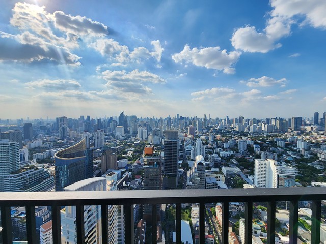 Park Origin Thonglor Bangkok Condo for Rent near BTS Thong Lo