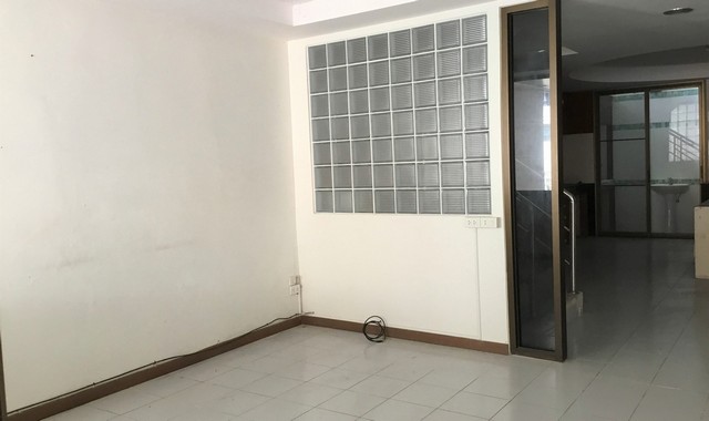 ขายบ้านเดี่ยวใกล้ ตลาดนัดวังก์พง อำเภอปราณบุรี จังหวัดประจวบคีรีขันธ์ PKK02-12064