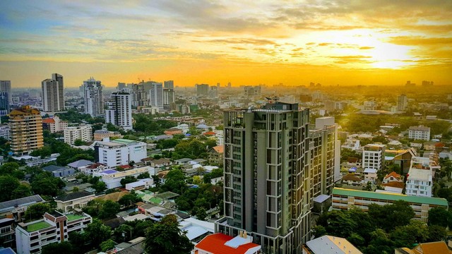 ห้องมาใหม่ Noble Revea  For Rent and Sale Size 55 sq.m. Type : 1 Bedroom 1 Bathroom