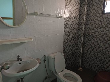 ขายอาคารพาณิชย์ 3 ชั้น 2 คูหา ซอยวัดหนองเกตุใหญ่ มีเนื้อที่ 42.5 ตารางวา มี 4 ห้องนอน 6 ห้องน้ำ 2 ห้องโถง 2ห้องครัว