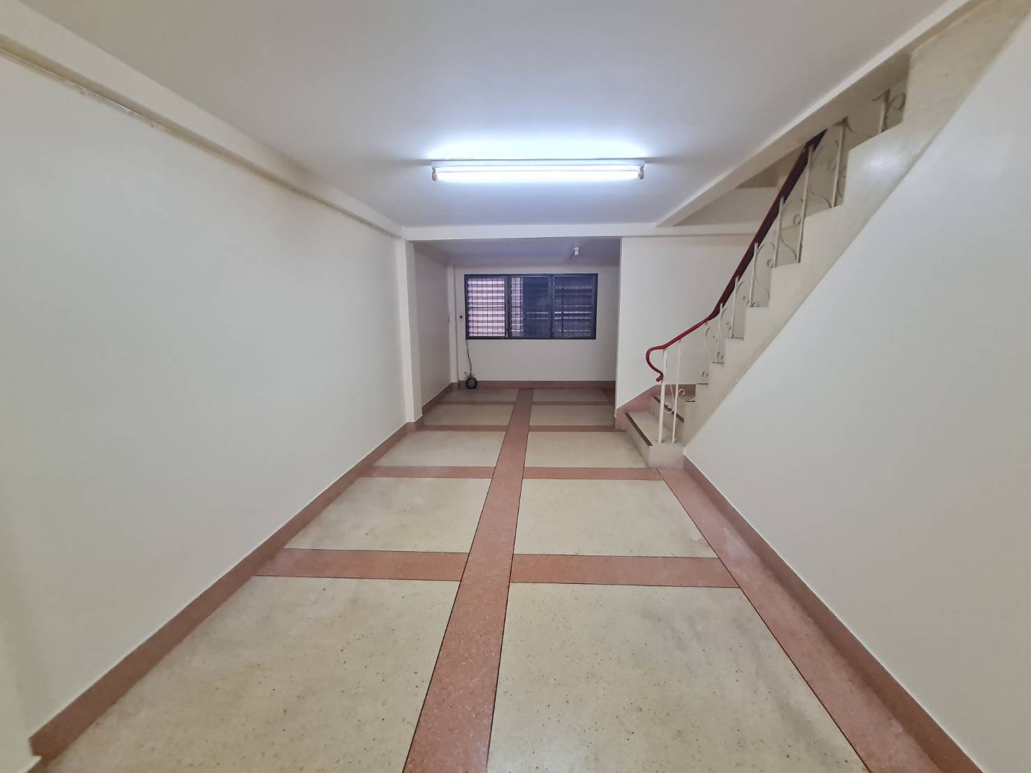 ขายตึกแถว 5 ชั้น เอกชัย 69/2 ใกล้บิ๊กซีบางบอน กรุงเทพ เหมาะทำออฟฟิต