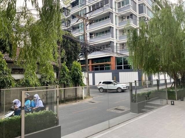 ให้เช่าพื้นที่ชั้น1 80 ตร.ม. ย่านทองหล่อ ซอยทองหล่อ25 อพาร์ทเมนท์ริมถนน เหมาะทำคาเฟ่และอื่นๆ