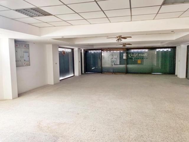 For Sale & Rent - ขายและให้เช่า อาคารพาณิชย์ 133 ตรว. ในซอยเสือใหญ่อุทิศ ตึก4ชั้น ติดเซเว่น