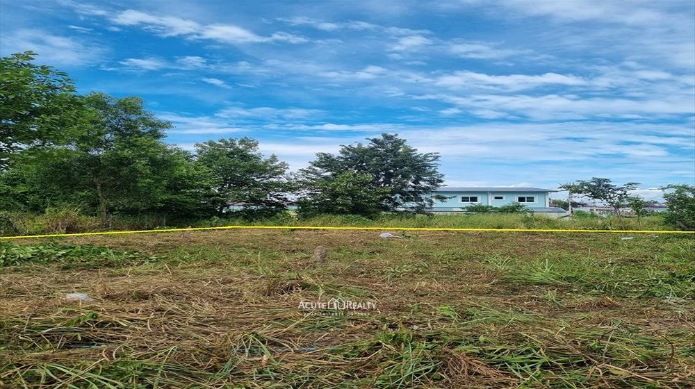 ขายที่ดินเปล่าชลบุรีติด ถนนเทพมิมิต ใกล้หาดกระทิงลาย เพียง 7 กม.