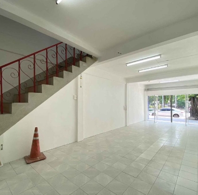 ให้เช่า อาคารพาณิชย์ 3 ชั้น ถนนประชาชื่น เหมาะทำหน้าร้าน ธุรกิจ สำนักงาน อาศัย 