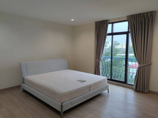 ให้เช่า Chic Apartment 4 ชั้น 368 ตรม. 6 ห้องนอน รามคำแหง 53 ย่านลาดพร้าว-ทาวน์อินทาวน์ เลียบด่วน เฟอร์พร้อมอยู่