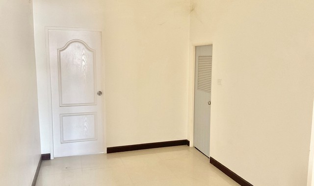 ขายอาคารพาณิชย์ใกล้ ตลาดนัดวังก์พง อำเภอปราณบุรี จังหวัดประจวบคีรีขันธ์ PKK04-04928