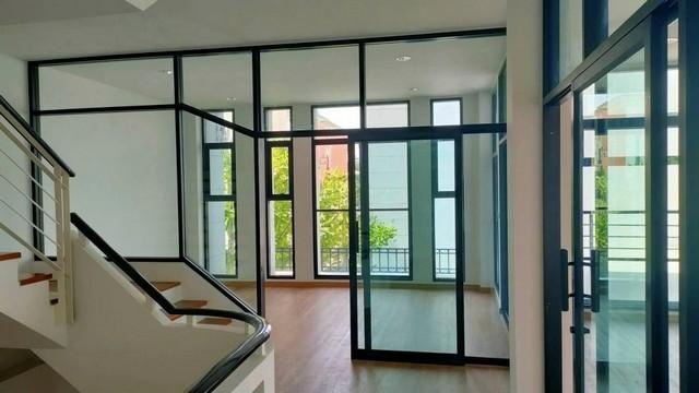 BS731 ขายด่วนโฮมออฟฟิศ 4 ชั้น บ้านกลางกรุง ลาดพร้าว 71 นาคนิวาส ซอย 4 ใกล้เลียบด่วน ใกล้รถไฟฟ้า ลาดพร้าว 71