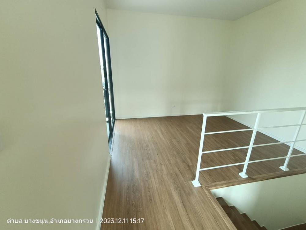 ให้เช่าทาวโฮม 3 ชั้น เนื้อที่ 31 ตร.ว.  3 ห้องนอน 3 ห้องน้ำ โครงการบ้านกลางเมือง ถนนราชพฤกษ์- สาทร