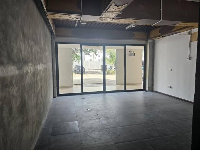 C4167 ให้เช่าพื้นที่ร้านค้า หรือ สำนักงาน 57 ตรม. ชั้น 1 โครงการมาร์เช่รามคำแหง 53 ใกล้ทาวน์อินทาวน์ เลียบด่วน