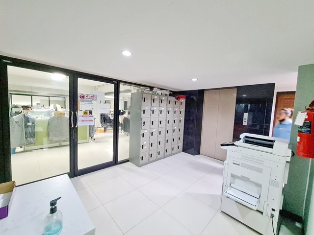 BTS ขาย-เช่าอาคารพาณิชย์5ชั้น 6คูหา ตลาดบางเขน ติด  ออฟฟิศตกแต่งแล้ว มีลิฟท์ 120ตรว. 2,200ตรม.30ห้อง 26น้ำ 30จอดรถ