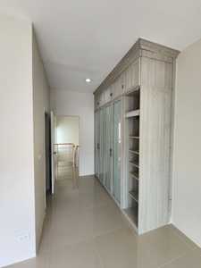ทาวน์โฮม หมู่บ้านกลางเมือง S-Sense พระราม9-ลาดพร้าว ตกเเต่งใหม่ 3 ห้องนอน