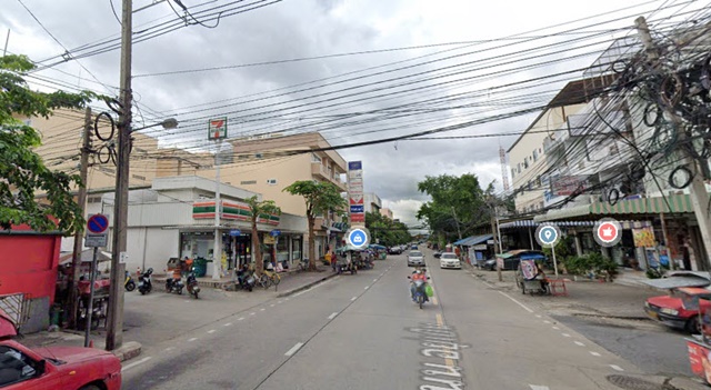  รามอินทรา ก.ม.4-6 MRT มัยลาภ เสถียรธรรมสถาน 367ตรม. 3นอน 2น้ำ 3จอดรถ 1แอร์  ให้เช่าพาณิชย์ 2ชั้น 3คูหา ทำเลดี 62ตรว. 