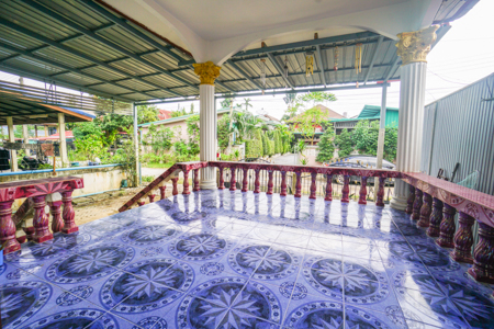 ขายบ้านเดี่ยว 4 ห้องนอน เนื้อที่ 50 ตร.ว. ต.บ่อผุด ใจกลางเมืองเกาะสมุย 