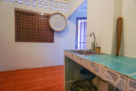 ขายบ้านเดี่ยว 4 ห้องนอน เนื้อที่ 50 ตร.ว. ต.บ่อผุด ใจกลางเมืองเกาะสมุย 