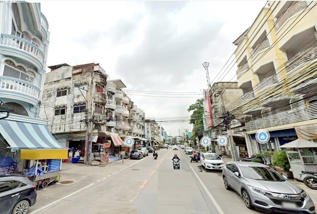 MRT รามอินทรา ก.ม.4-6 ให้เช่าพาณิชย์ 2ชั้น 3คูหา ทำเลดี 60ตรว. มัยลาภ เสถียรธรรมสถาน 365ตรม. 3นอน 2น้ำ 3จอดรถ 1แอร์