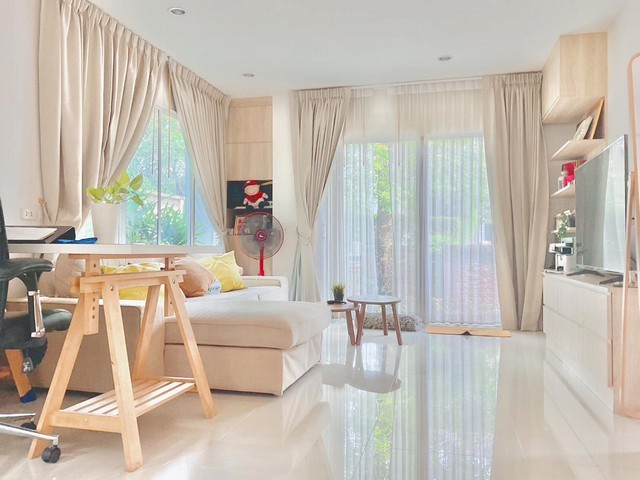 ให้เช่าบ้านเดี่ยว เนื้อที่ 54 ตร.ว. 3ห้องนอน 3 ห้องน้ำ  2 ชั้น หลังมุม  ย่านรามคำแหง The Plant Simpls รามคำแหง 118 