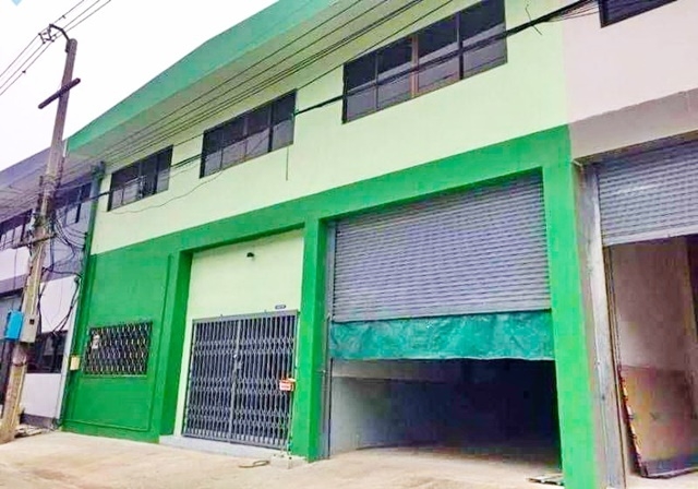 ไทวัสดุ ตลาดเพชรโพธิ์แจ้ PTT ขาย-เช่าโรงงาน ถูกที่สุด โกดัง พร้อมอาคารสำนักงาน 2 ชั้น 85ตรว. 525ตรม. 3นอน 4น้ำ 2จอดรถ