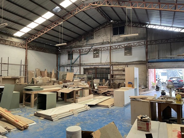  ให้เช่าตึกแถวพร้อมโรงงาน264 ตรม  ถนน เอกชัย ซอย บางบอน 4 ซอย 1 