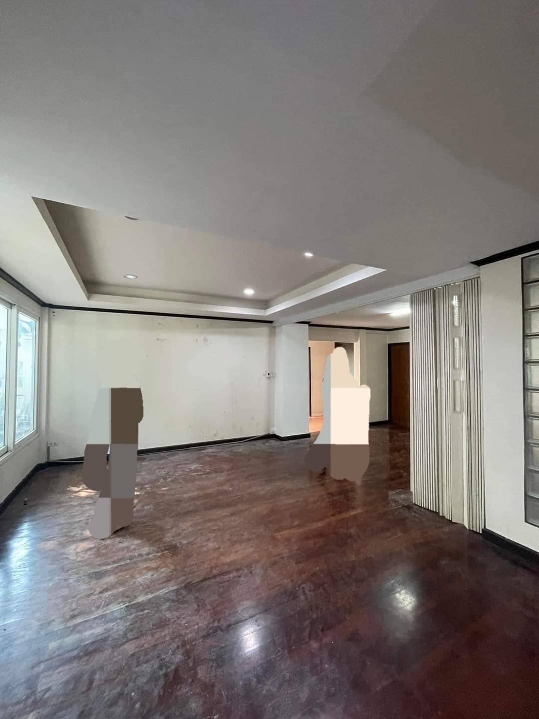 รหัสทรัพย์ R2930 ให้เช่า บ้าน 2ชั้น หมู่บ้านเมืองทอง 2/2 ย่านพัฒนาการ ถนนศรีนครินทร์ ประเวศ พระราม 9
