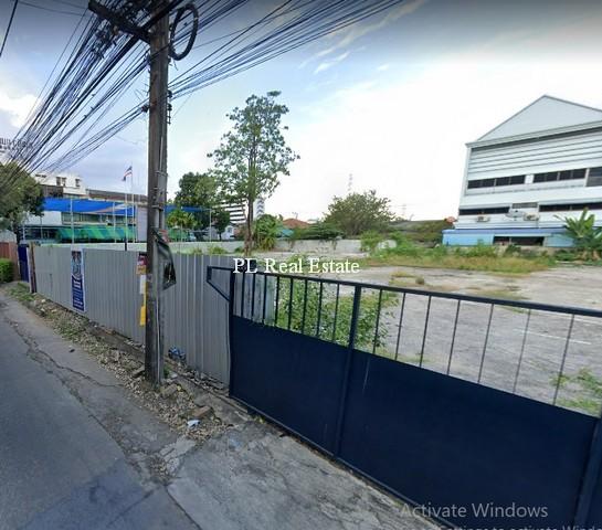 EPL-LS0272 ขายที่ดิน ติดถนนในซอย ขนาด 1ไร่ 34 ตร.วา ห่างถนนพัฒนาการ 350 เมตร  หน้ากว้าง 40 เมตร ลึก 43.7 เมตร ที่ดินติดโรงเรียนนานาชาติ