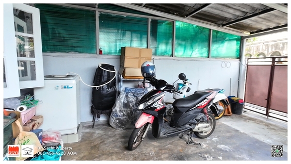 ขายถูกทาวน์เฮ้าส์ 2 ชั้น 20.2 ตรว. ใกล้สถานีกลางบางซื่อ หมู่บ้านสะพาน 99 ประชาชื่น 6 (โชติวัฒน์ ซอย 3) 