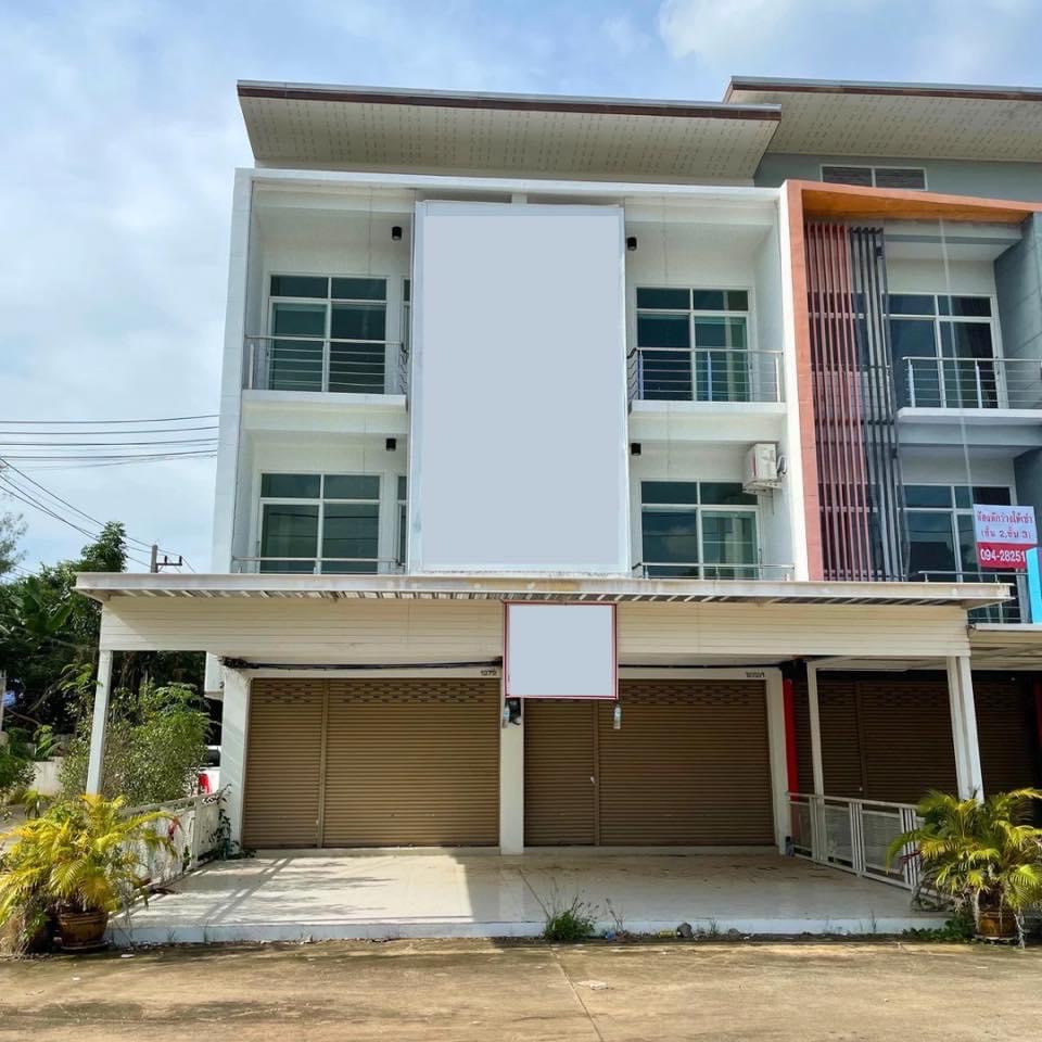 ขายอาคารพาณิชย์ 2 คูหา 3 ชั้น ทำเลดี ติดถนน  นครราชสีมา(เจ้าของขายเอง)