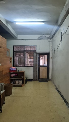 ขายด่วนราคาถูก อาคารพานิชย์ 2 คูหา ติดถนนใหญ่ประชาอุทิศ ติดกับโรงเรียนราษฎร์บูรณะ  ทุ่งครุ กรุงเทพฯ  ZTK00016