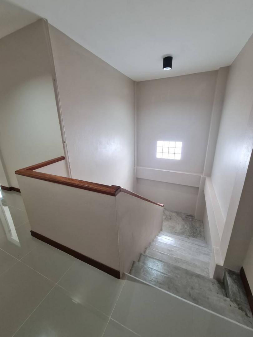 ให้เช่าโกดังพร้อมออฟฟิศ 708 ตร.ม.ย่านบางใหญ่ นนทบุรี พร้อมบ้านพักอาศัย