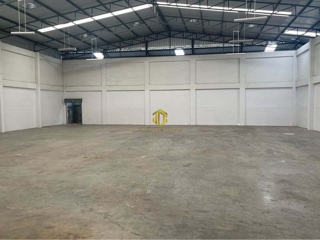 โกดังให้เช่าขนาด 900 ตรม. ถนนกิ่งแก้ว อ.บางพลี จ.สมุทรปราการ