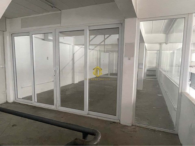 โกดังให้เช่าขนาด 900 ตรม. ถนนกิ่งแก้ว อ.บางพลี จ.สมุทรปราการ