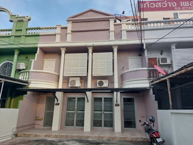 ให้เช่าโฮมออฟฟิศ2ชั้น 2หลังทะลุถึงกัน 54 ตรว. อยู่ซอยอินทามระ สุทธิสารทะลุออกวิภาวดีซอย10ได้