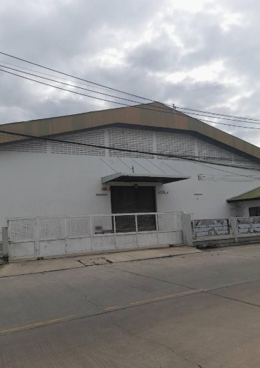 ให้เช่า โกดัง โรงงาน พื้นที่ 2,500 ตรม  บางเสาธง สมุทรปราการ มีสำนักงาน พร้อมใช้