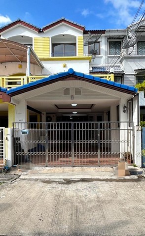 C4218 ให้เช่าและขายทาวน์โฮม 3 ชั้น โครงการบ้านกลางเมือง พระราม 9 ซอย43 ใกล้เดอะไนน์พระราม9 ใกล้ทางด่วน
