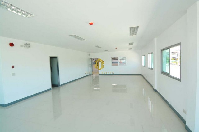 โรงงานให้เช่า 1190-1558 ตรม. อยู่ในนิคมบางปู จ.สมุทรปราการ