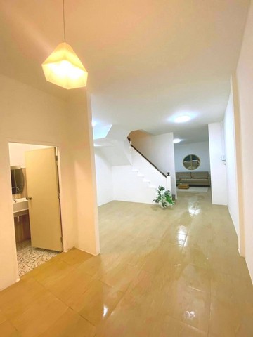 บ้านมินิมอล ตรงข้าม สนามกีฬาจังหวัดระยอง ผ่อน 5000 บาท 