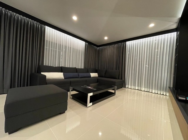 ขายบ้าน เศรษฐสิริ กรุงเทพกรีฑา 2 บนทำเลศรีนครินทร์-ร่มเกล้า ตกแต่งภายใน บิ้วอิน มีเฟอร์นิเจอร์พร้อมอยู่