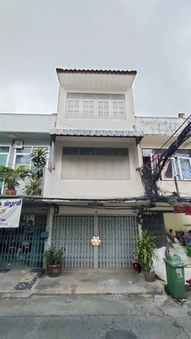 ให้เช่าอาคารพาณิชย์ 3 ชั้น เช่าตึกรีโนเวทใหม่ ทำเลประชาสงเคราะห์26ดินแดง