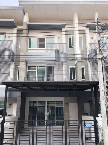 ให้เช่าทาวน์โฮม 3 ชั้นเฟอร์ครบ ทาวน์อเวนิวTownavenuerama9 ทำเลกรุงเทพกรีฑาซอย7แยก4