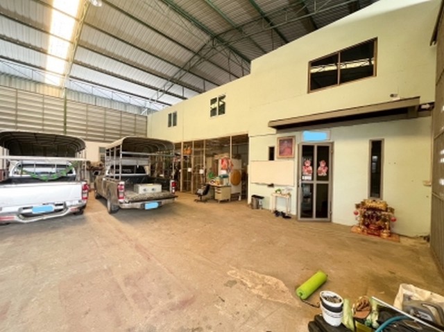 ขายที่ดิน 244 ตร.ว. พร้อมคลังสินค้าชั้นเดียว พื้นที่ประมาณ 450 ตร.ม. 