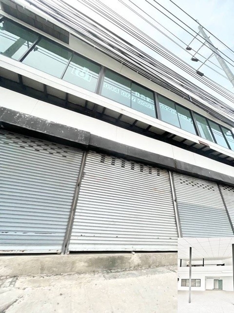 ให้เช่า3ชั้น BTS วัดพระศรี อาคารพาณิชย์ 3คูหา ถูกที่สุดใน3โลก รามอินทราต้นๆ วิวดี ติดถนน 56ตรว. 425 ตรม. 3นอน 3น้ำ