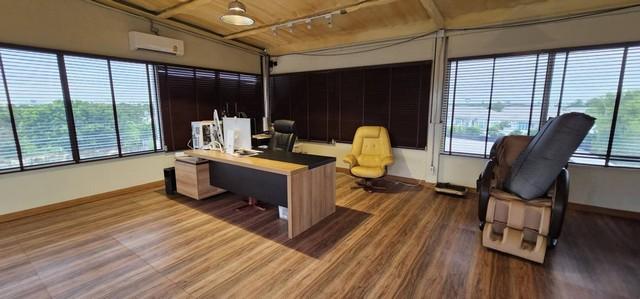 ให้เช่าโกดังพร้อมสำนักงาน 4 ชั้น ตัวโกดังพื้นที่ 640 ตารางเมตร มีห้องพักคนงาน 10ห้อง ถนนนครอินทร์ บางกรวย นนทบุรี