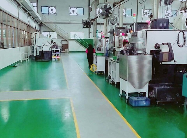 โรงงานให้เช่า 1500 ตรม. ใกล้ถนนมอเตอร์เวย์ อ.เมือง ชลบุรี